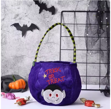 Plush Pumpkin Candy Tote – Reusable Halloween Trick-or-Treat Bag & Fall Accessory